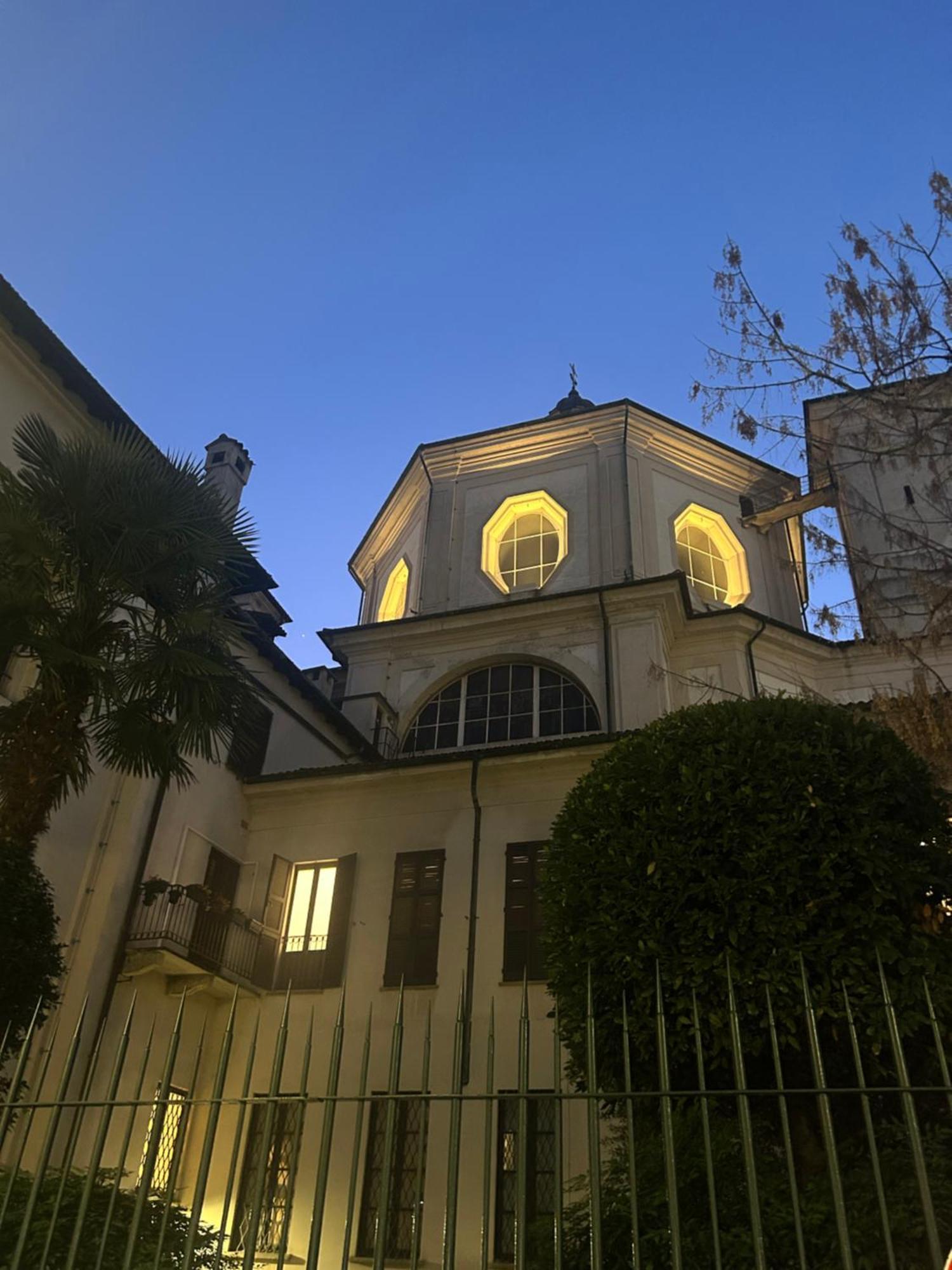 Appartamento Dali Duomo Golden House Milano Esterno foto